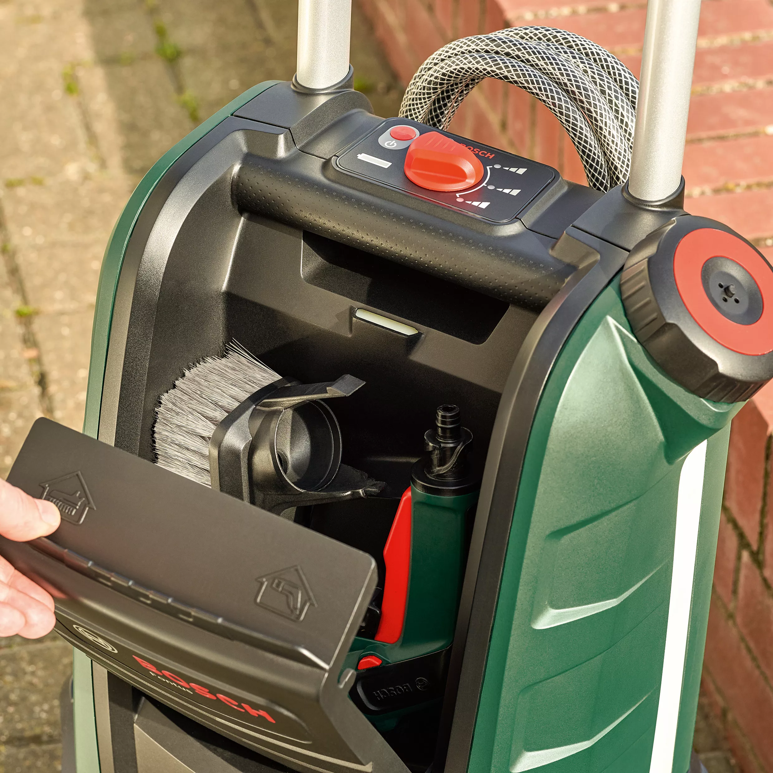 Bosch Power For All Cordless 18V Pressure Washer 11 Bosch Power For All Cordless 18V Pressure Washer - Image 9