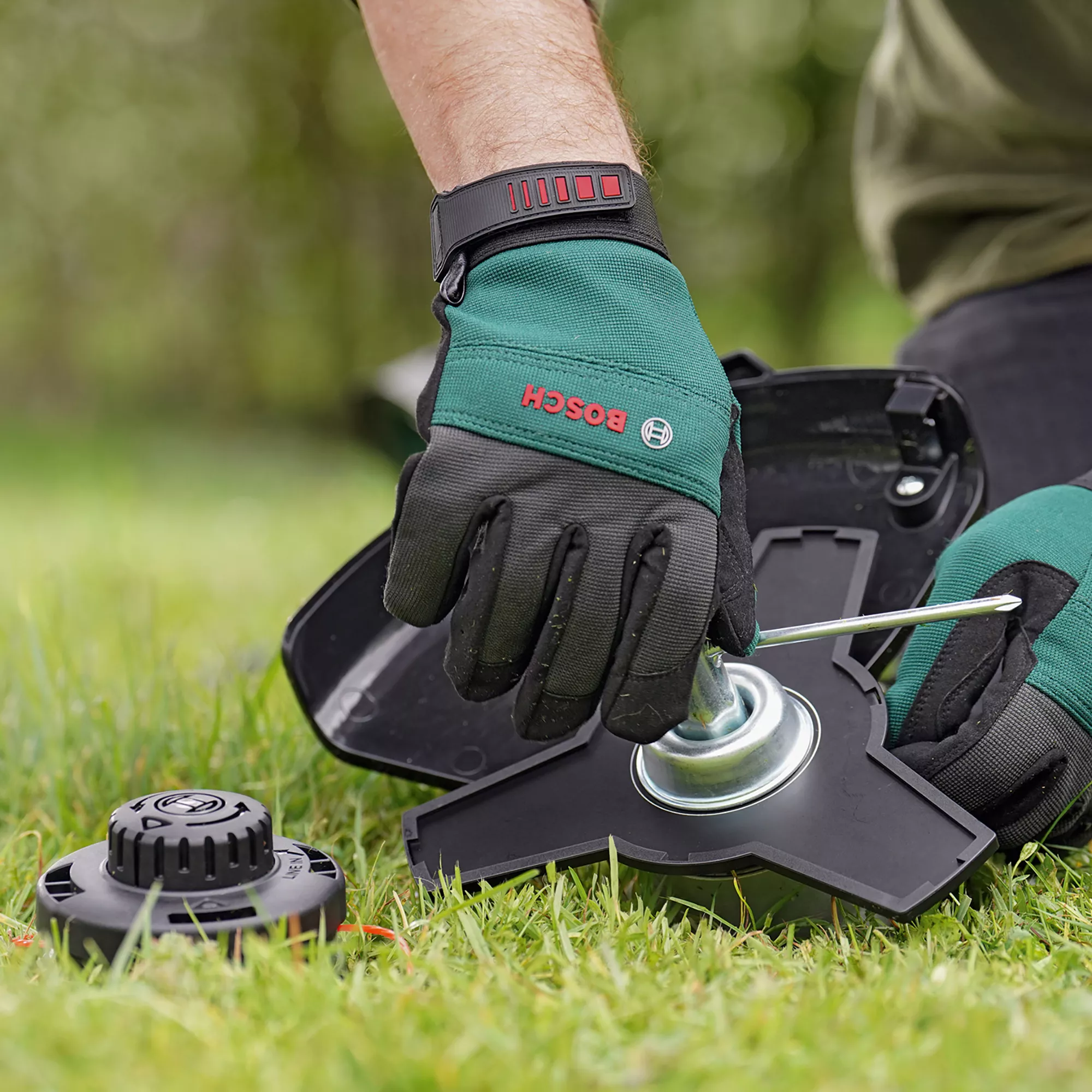 Brushcutter 36V 330mm Cordless 2-in-1 Brushcutter & Grass Trimmer Advanced Brush Cut 36V-23-750 7 Brushcutter 36V 330mm Cordless 2-in-1 Brushcutter & Grass Trimmer Advanced Brush Cut 36V-23-750 - Image 5