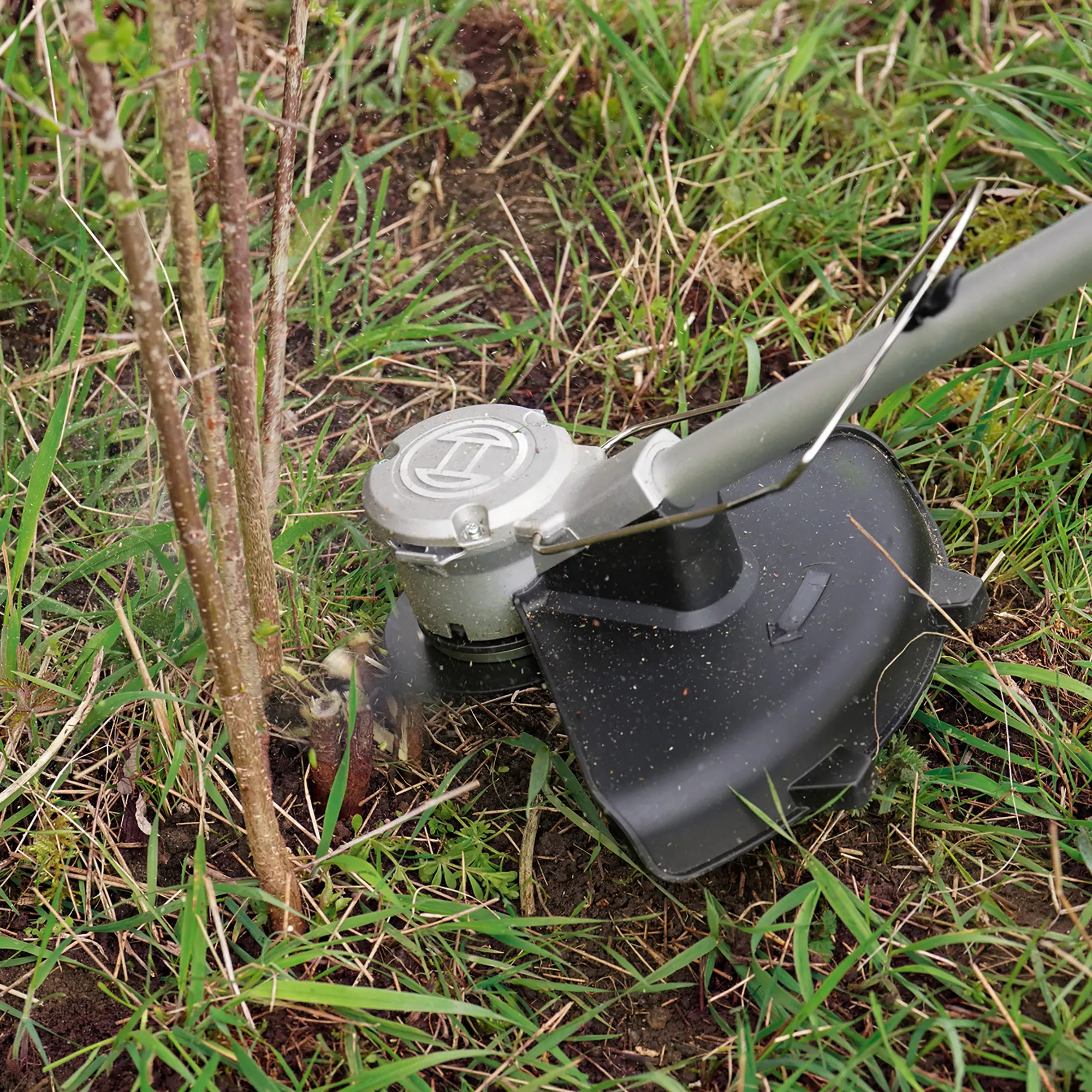 Brushcutter 36V 330mm Cordless 2-in-1 Brushcutter & Grass Trimmer Advanced Brush Cut 36V-23-750 8 Brushcutter 36V 330mm Cordless 2-in-1 Brushcutter & Grass Trimmer Advanced Brush Cut 36V-23-750 - Image 6