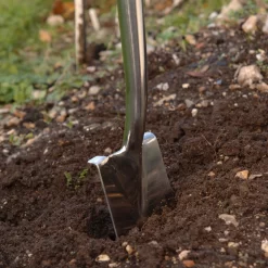 Burgon & Ball Square Border Spade -Gardens and Outdoor Stores burgon ball square border spade5019360008637 01i bq