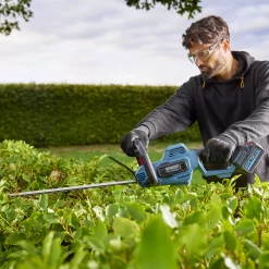 Erbauer 18V 550mm EHT18-Li - KIT Cordless Hedge Trimmer 11 Erbauer 18V 550mm EHT18-Li - KIT Cordless Hedge Trimmer -Gardens and Outdoor Stores erbauer 18v 550mm eht18 li kit cordless hedge trimmer3663602418269 01i