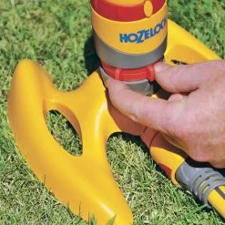 Hozelock Pro Oscillating Rotary Sprinkler 9 Hozelock Pro Oscillating Rotary Sprinkler -Gardens and Outdoor Stores hozelock pro oscillating rotary sprinkler5010646042819 06bq