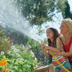 Hozelock Superhoze Flexible Yellow Expanding Hose Pipe (L)15m -Gardens and Outdoor Stores hozelock superhoze flexible yellow expanding hose pipe l 15m5010646061254 07i bq