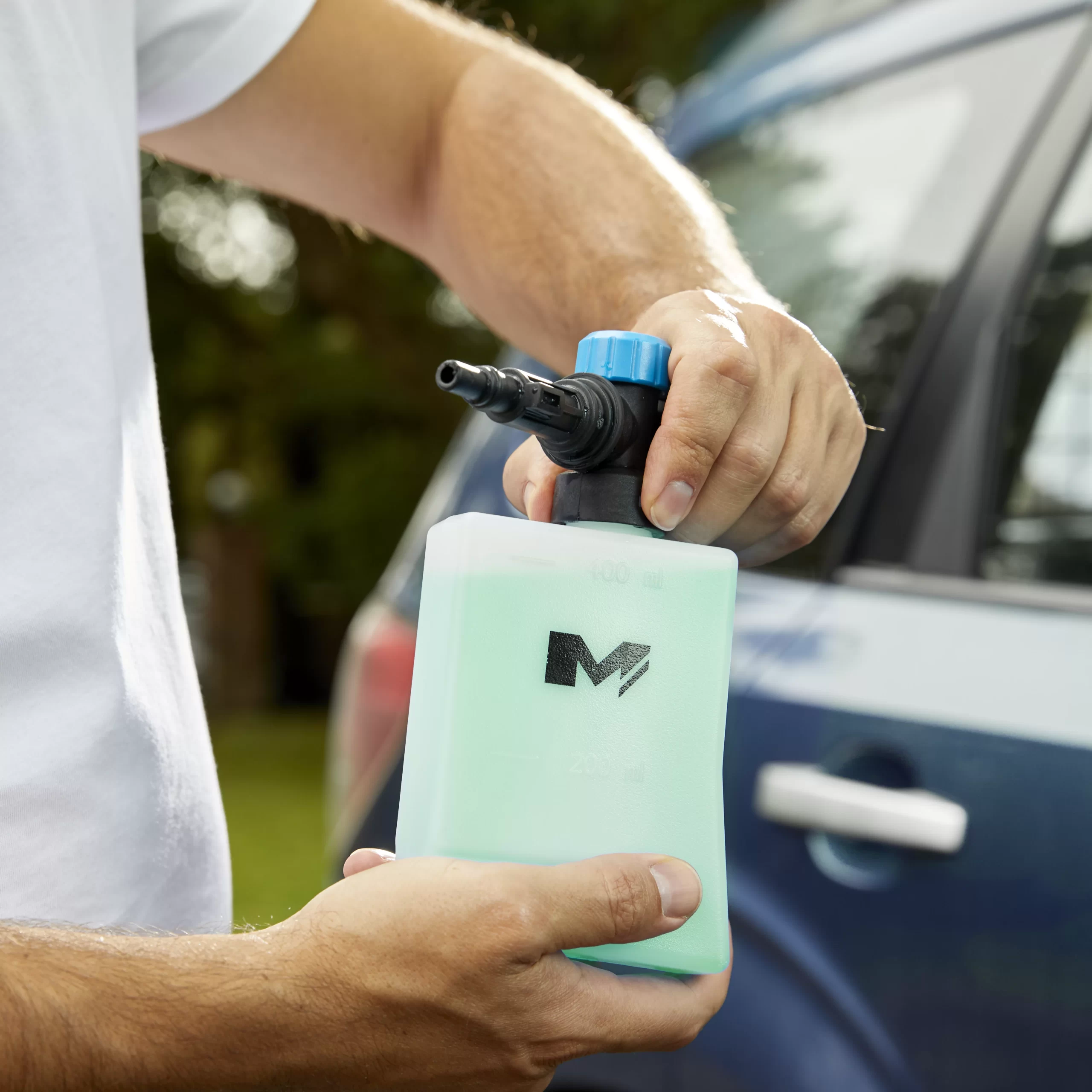 Mac Allister Fragrance Free Car & Bike Shampoo Detergent, 5L Jerry Can 4 Mac Allister Fragrance Free Car & Bike Shampoo Detergent, 5L Jerry Can - Image 2