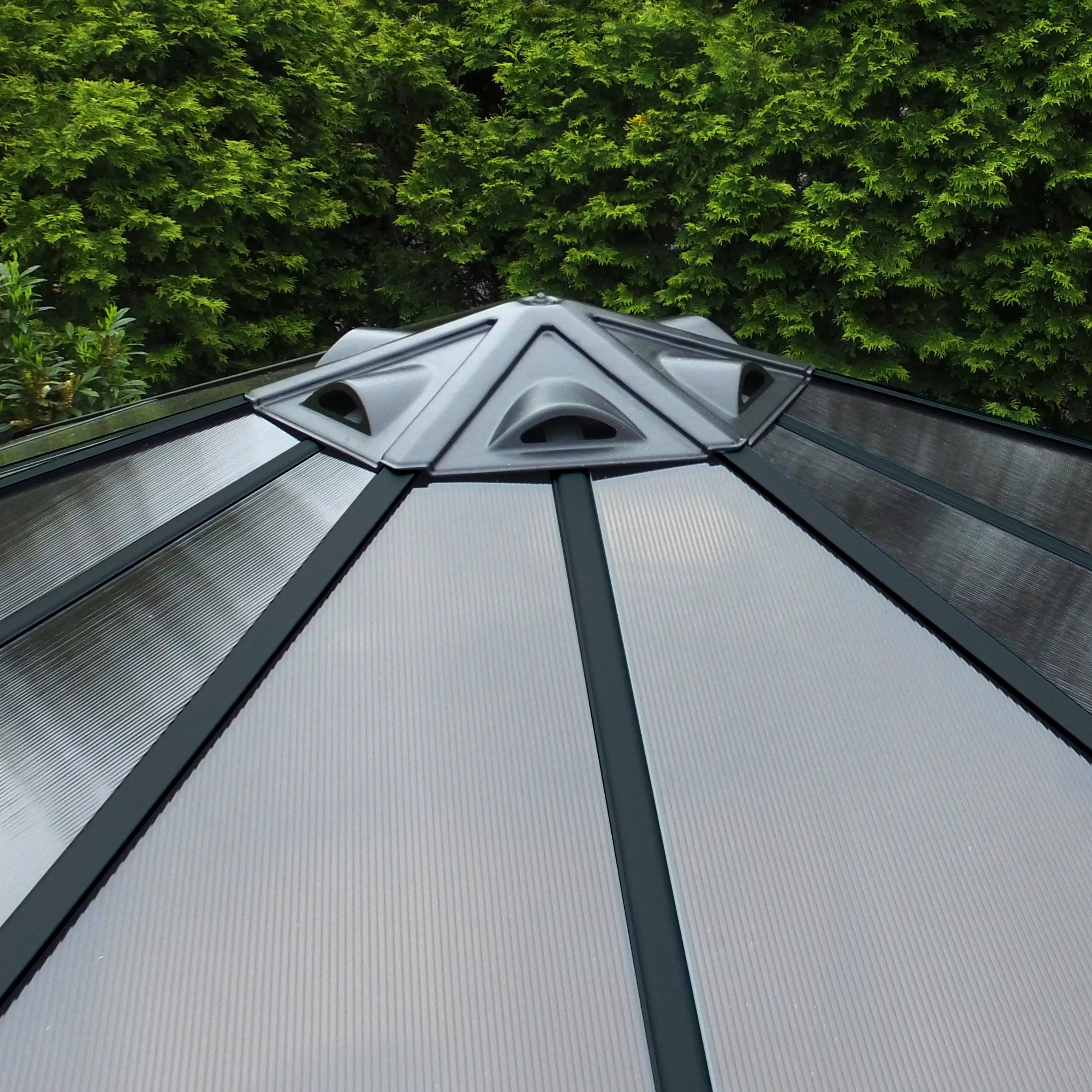 Palram - Canopia Monaco Grey Hexagonal Gazebo, (W)4.5m (D)3.9m - Assembly Required 6 Palram - Canopia Monaco Grey Hexagonal Gazebo, (W)4.5m (D)3.9m - Assembly Required - Image 4